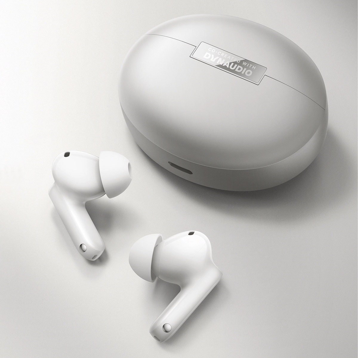 DYNAUDIO DM 2/7 ペア　デンマーク製 DM 2/7 │ Bookshelf │ Ideally suited for medium sized rooms